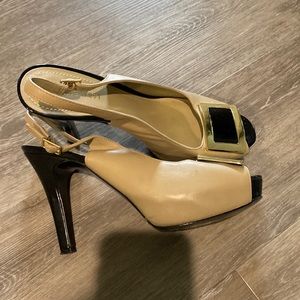 Cute NineWest open-toe comfy sling-backs .. like new! Go with everything